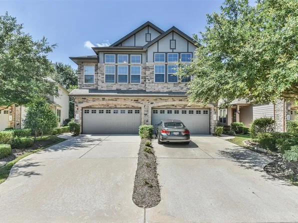 19 Aventura Pl, Spring, TX 77389