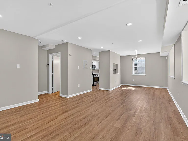 1008 Rittenhouse St NW #15 — Photo 6