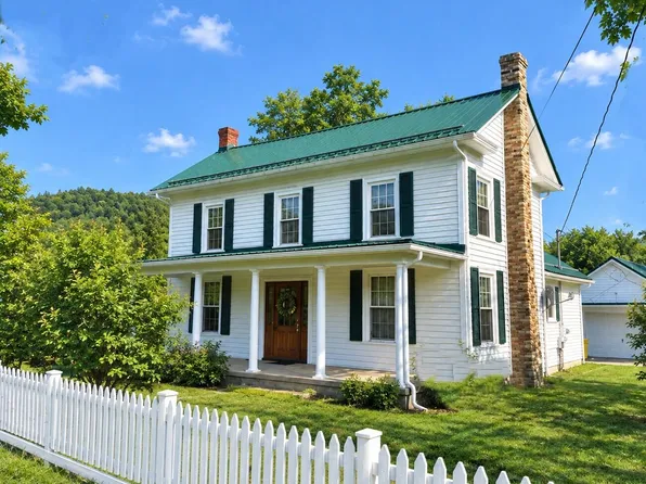 22 Dunmore Rd, Dunmore, WV 24934