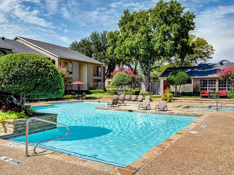 Villas At Waterchase — Photo 42