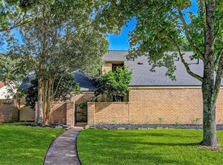 16302 Locke Haven Dr, Houston, TX 77059