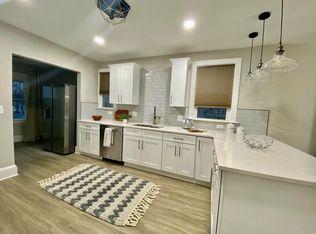 1429 W 110th St, Cleveland, OH