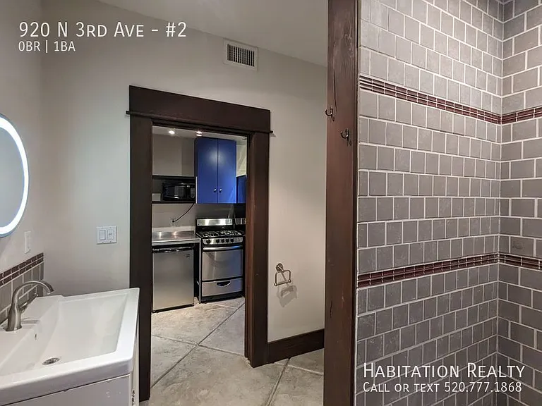 920 N 3rd Ave #2 — Photo 8