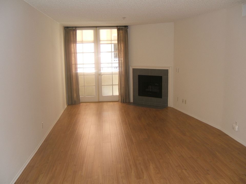 1st image of 328 S Cloverdale Ave #110
