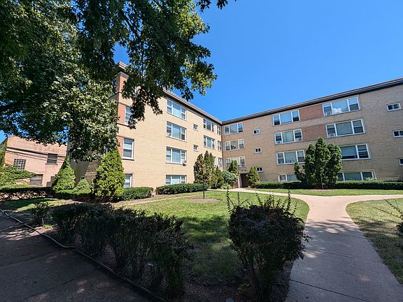 4th image of 7539-53 N Bell Ave #7553