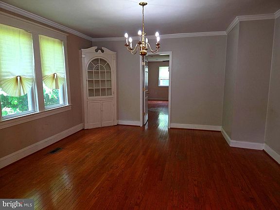 5th image of 3216 Marnat Rd