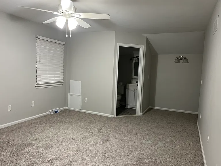 S Farmview Dr — Photo 16