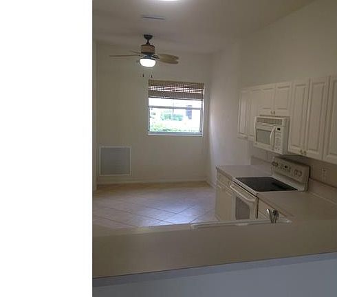 5th image of 7939 Haven Dr #102
