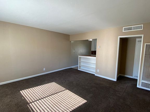 4th image of 1710-1720 Buena Vista St #1718