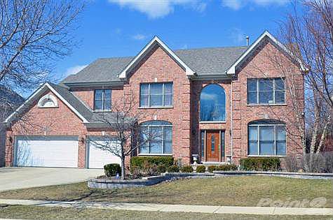 Gorgeous front of home views!
