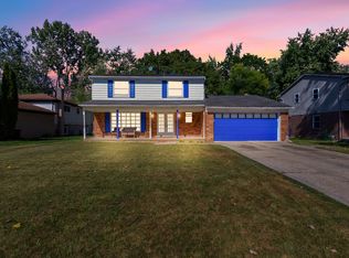 19800 Cherry Hill St, Southfield, MI 48076