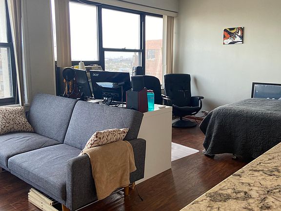 2nd image of 3420 N Lake Shore Dr APT 17J