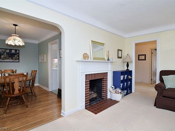 4th image of 1272 Winston Rd