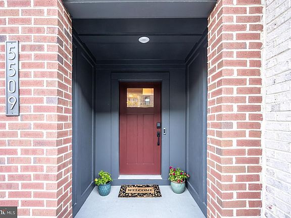 5th image of 5509 Valmarana Way