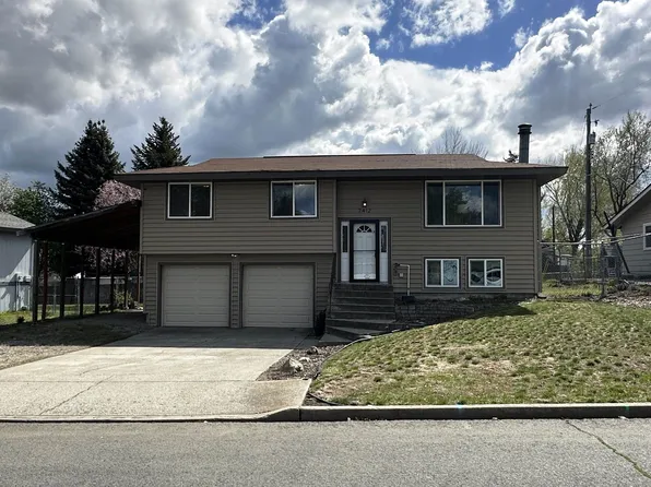 7412 N Calkins Dr, Spokane, WA 99208