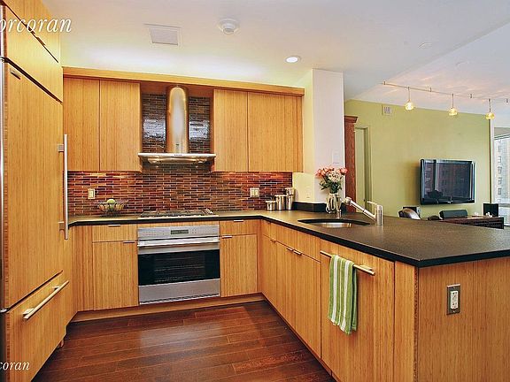 2nd image of 70 Little St W #15G