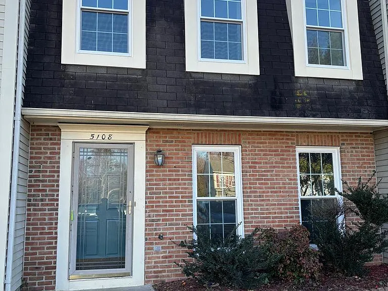 5108 Brooke Valley Ct — Photo 1