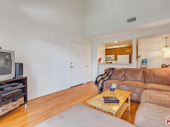 5th image of 9714 Sepulveda Blvd Unit 218