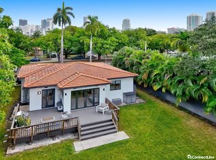 130 SW 25th Rd, Miami, FL 33129