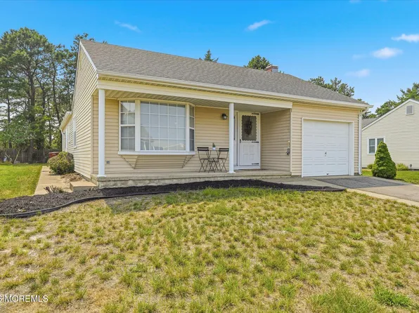 196 Pulaski Boulevard, Toms River, NJ 08757