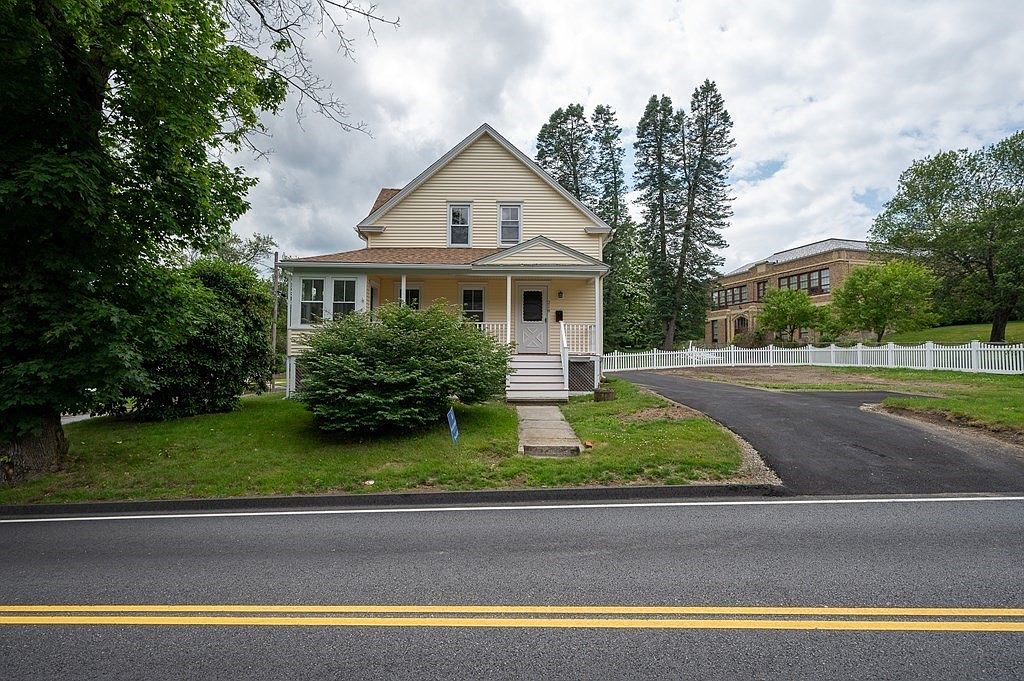 218 Heard St, Worcester, MA 01603 MLS 73127374 Zillow