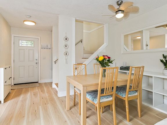 4th image of 6294 Greenside Dr W