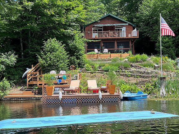 3rd image of 17 Smith Ln