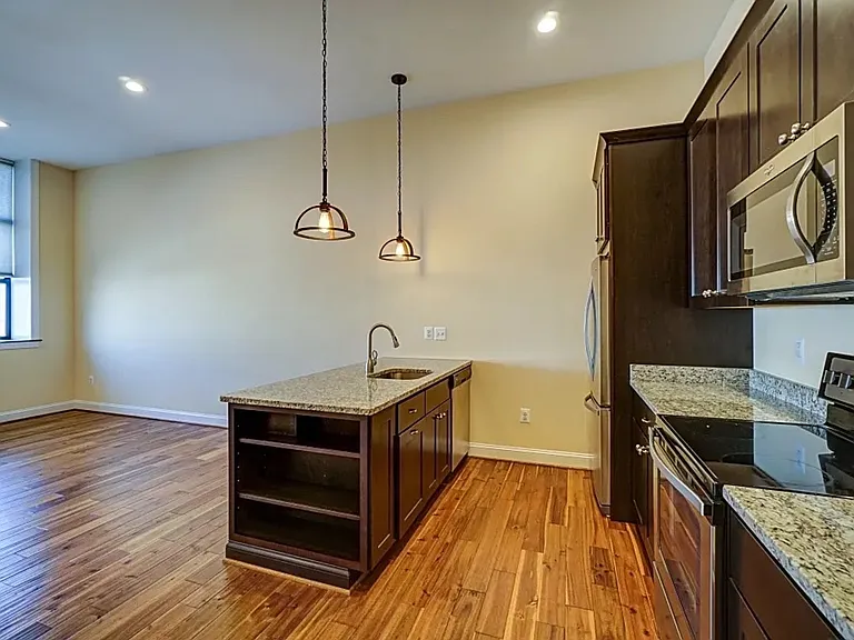 201 S Conkling LLC — Photo 4