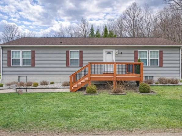 62 Lindsay Ave, Tupper Lake, NY 12986