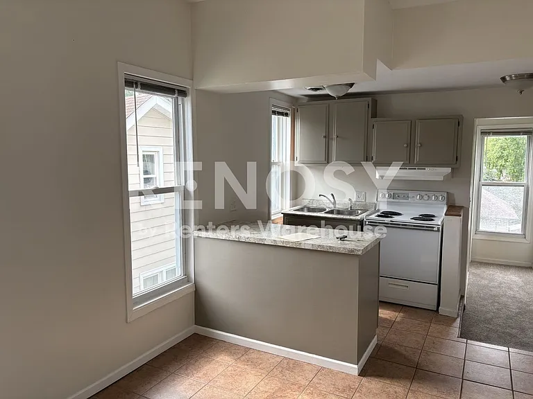 708 Randolph Ave #2 — Photo 15