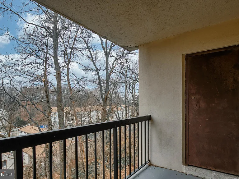 10133 Prince Pl #303-12C — Photo 18