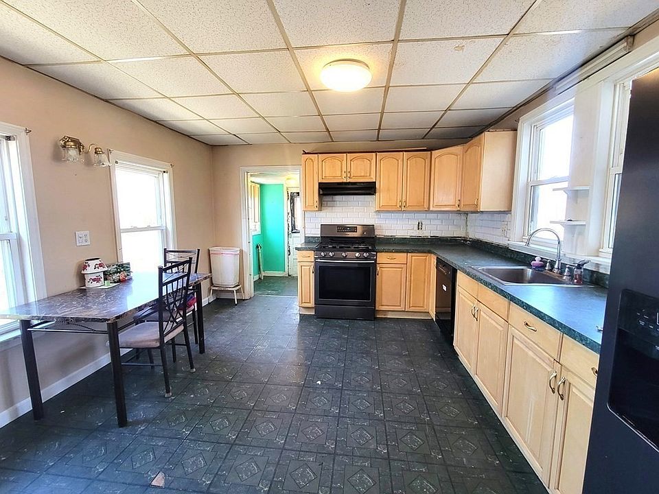 43 Sprague St, Hyde Park, MA 02136 Zillow