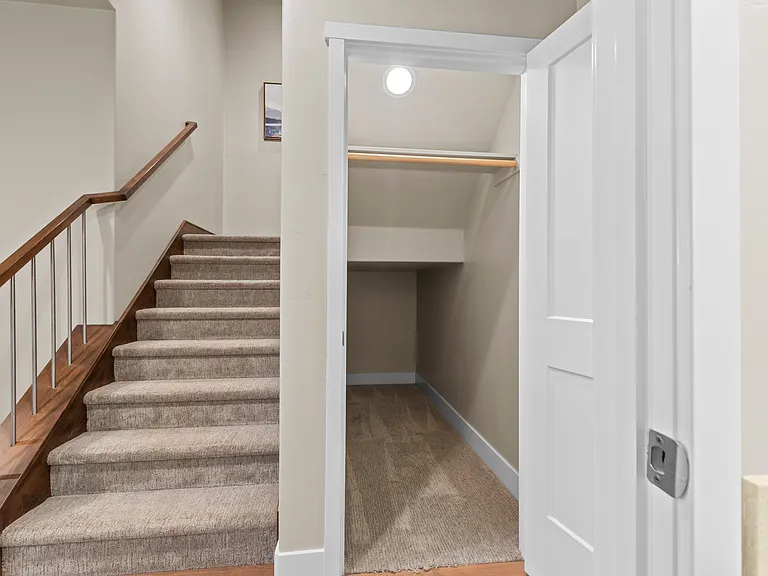 3218 Crane Ln — Photo 10