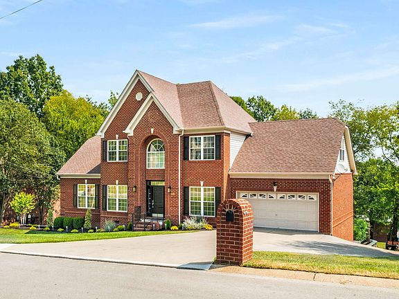 3rd image of 420 Westwood Dr