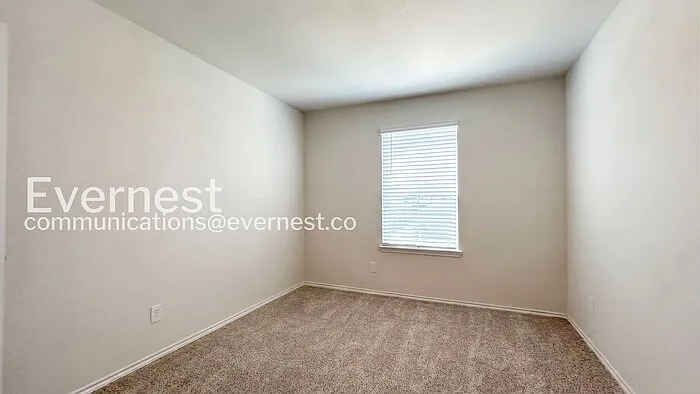 15606 Garam Trl — Photo 10