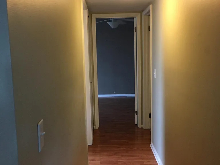 hall way to bedrooms