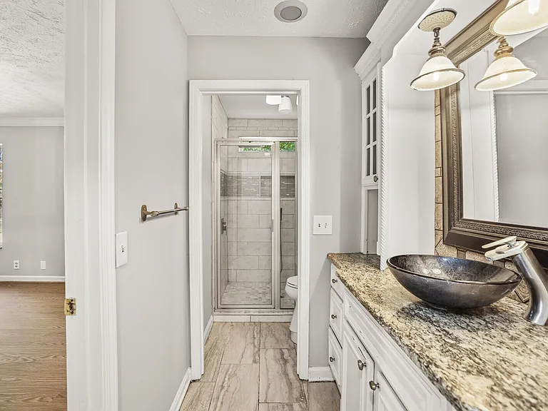 3127 Creekview Ln — Photo 20