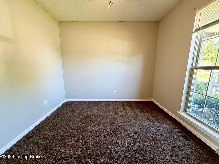 11707 Autumn Forest Ct — Photo 4