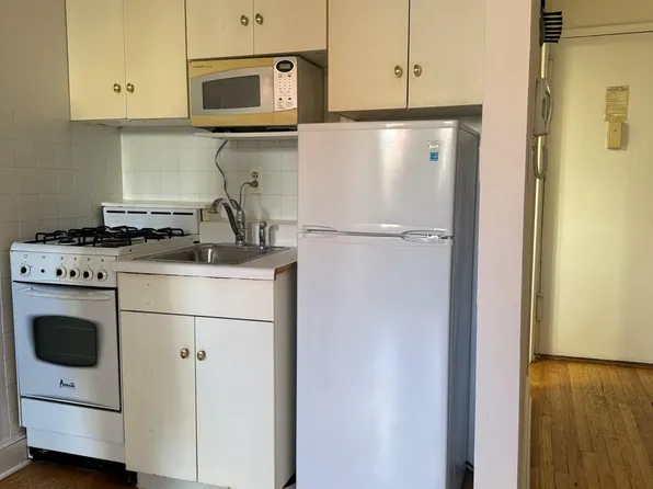 321 East 89th Street image 5 of 7