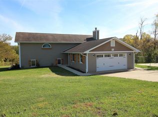 10334 Woodland Rd, Festus, MO 63028