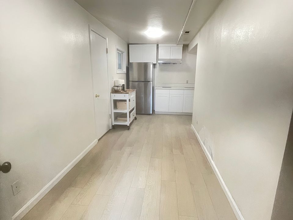 1st image of 929 Pacific Ave #929