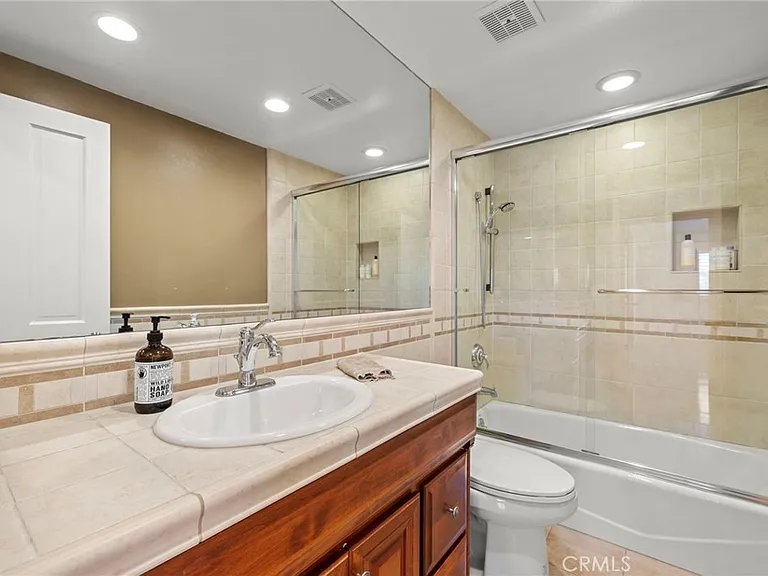 26 Mission Bay Dr — Photo 17