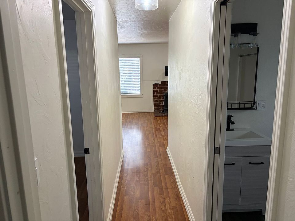 1st image of 917 Patricia Ln #B