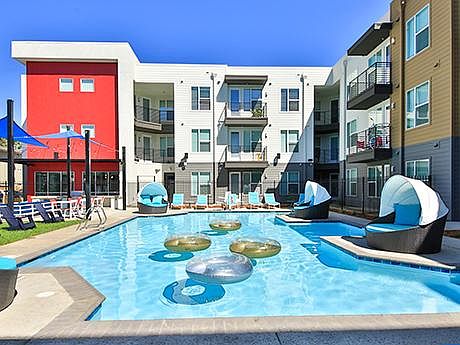 2nd image of 330 Nord Ave #113