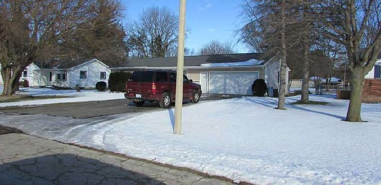 2nd image of 1143 Andrew St