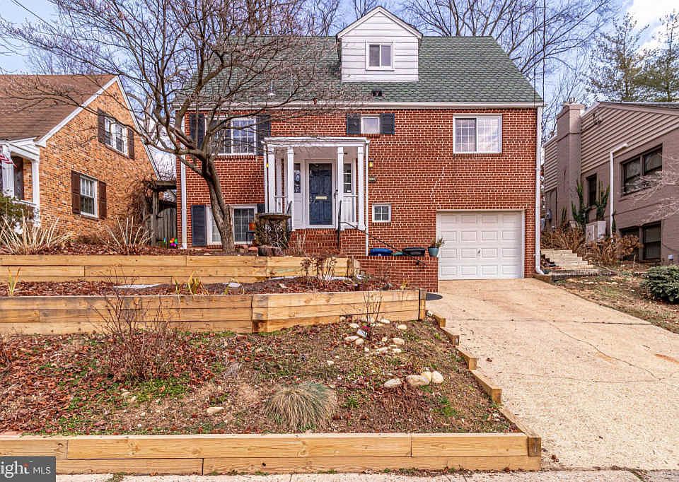 1st image of 2601 Valley Dr