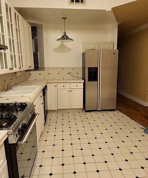 6110 S Kimbark Ave #3 — Photo 5