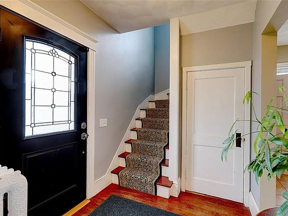 2nd image of 164 Redland Ave