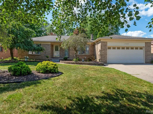 17463 Francavilla Dr, Livonia, MI 48152