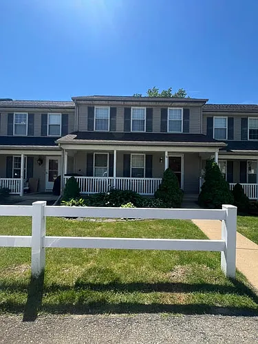 16 Cold Stream Dr Photo 1 16 Cold Stream Dr Photo 1